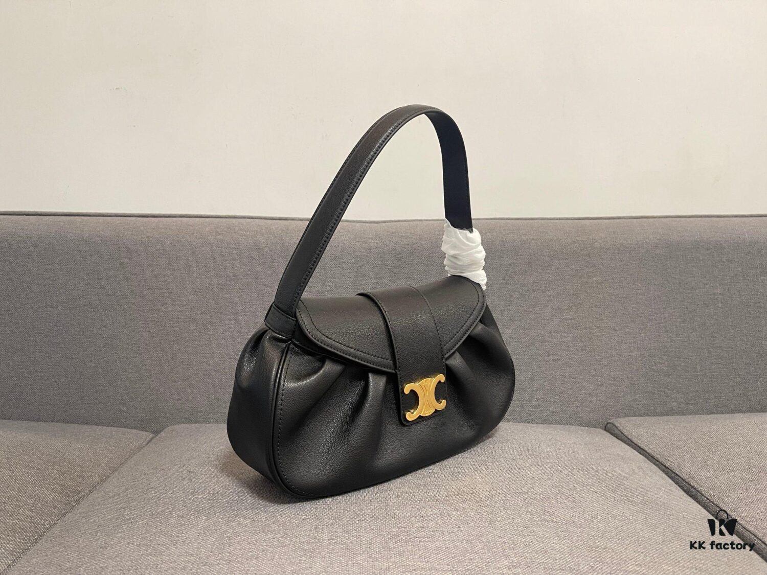 6930ab9b6e68136f4d9acd29 New Arrival A CELINE Spring/Summer Collection Polly Bag
