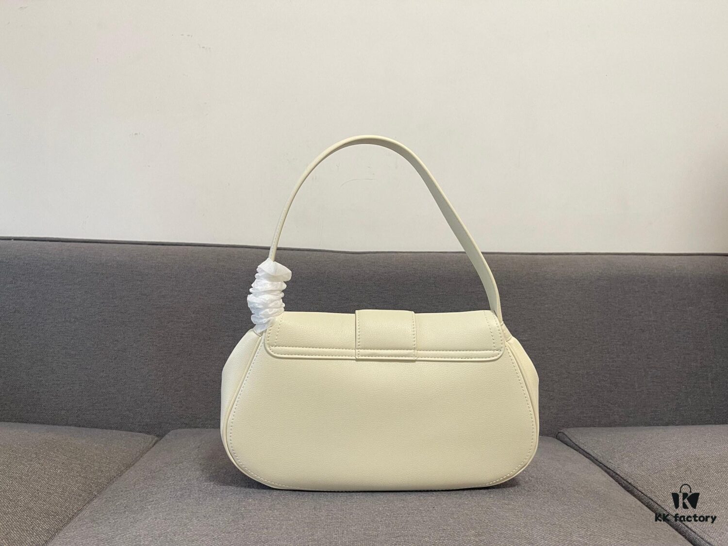 New Arrival A CELINE Spring/Summer Collection Polly Bag