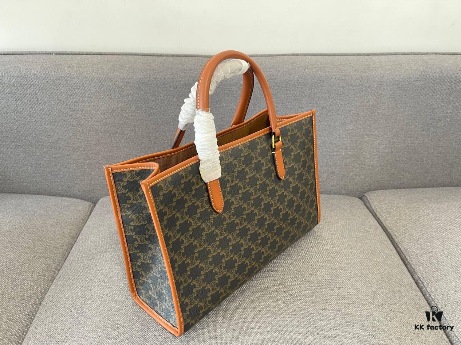 6930abcd6e68136f4d9acd7a Small CELINE Spring-Summer Horizontal CABAS Tote Bag, Versatile and Stylish, Newly Released Compact Size | Classic Triumph Monogram Collection, Unisex Design, Highly Recommended by Bloggers and Celebrities