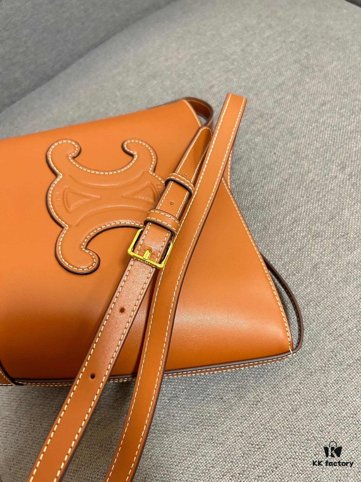 6930abd46e68136f4d9acd86 CELINE Spring Summer New Arrival CUIR Bucket Bag with Arc de Triomphe Embossed Logo, Sophisticated and Mature Design
