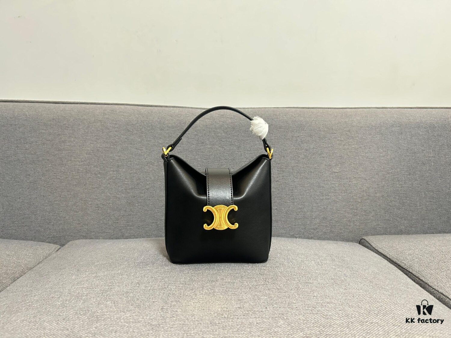 6930abe26e68136f4d9acd9c CELINE New Fries Bag, Smooth PVC Cowhide Two Styles, Original Hardware, Exquisitely Compact Design, Handheld or Crossbody, Holds Small Items, Stunning Look