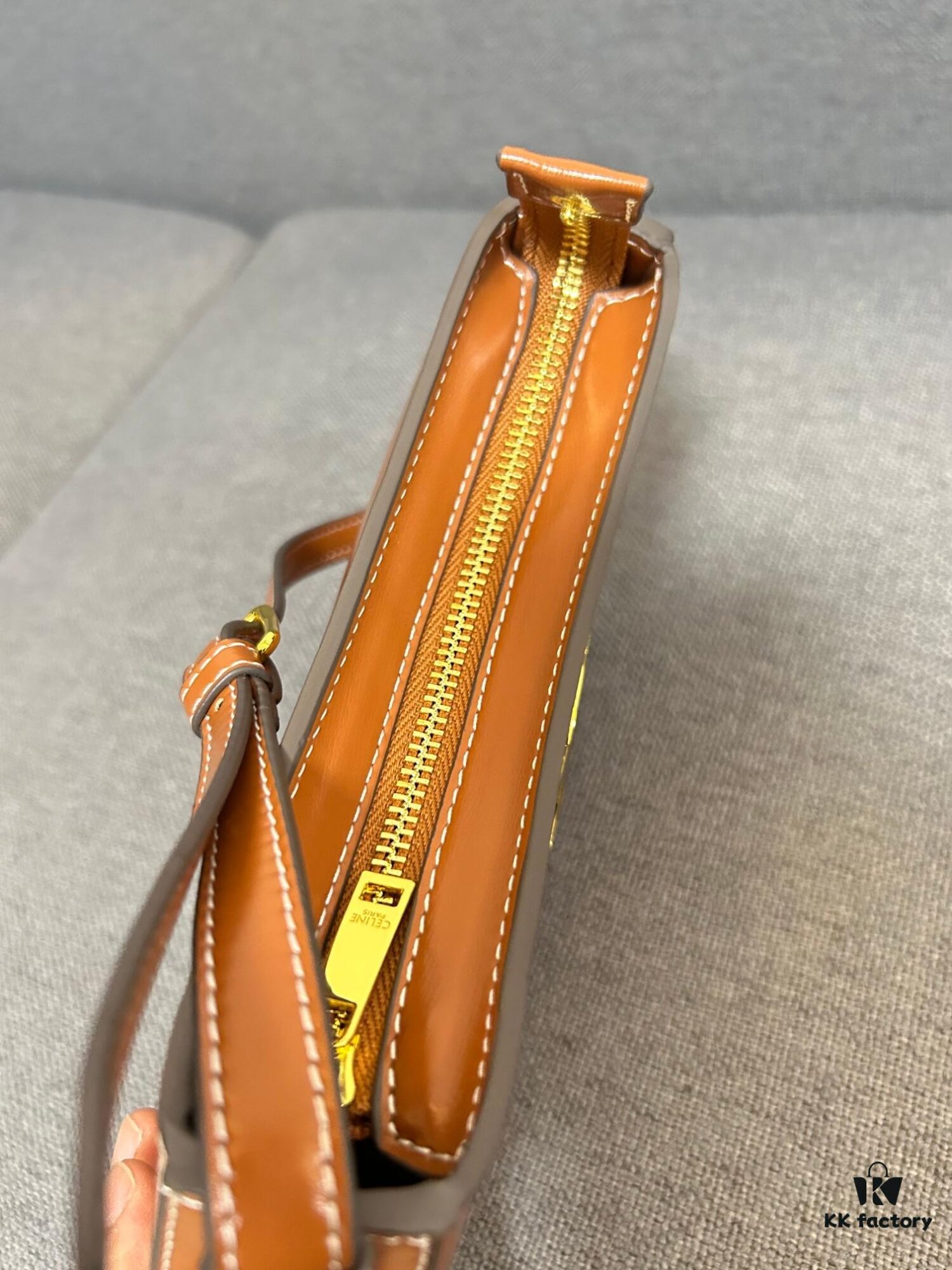 6930abf66e68136f4d9acdbc CELINE Triumph Arch TILLY Logo-Print Leather Handbag