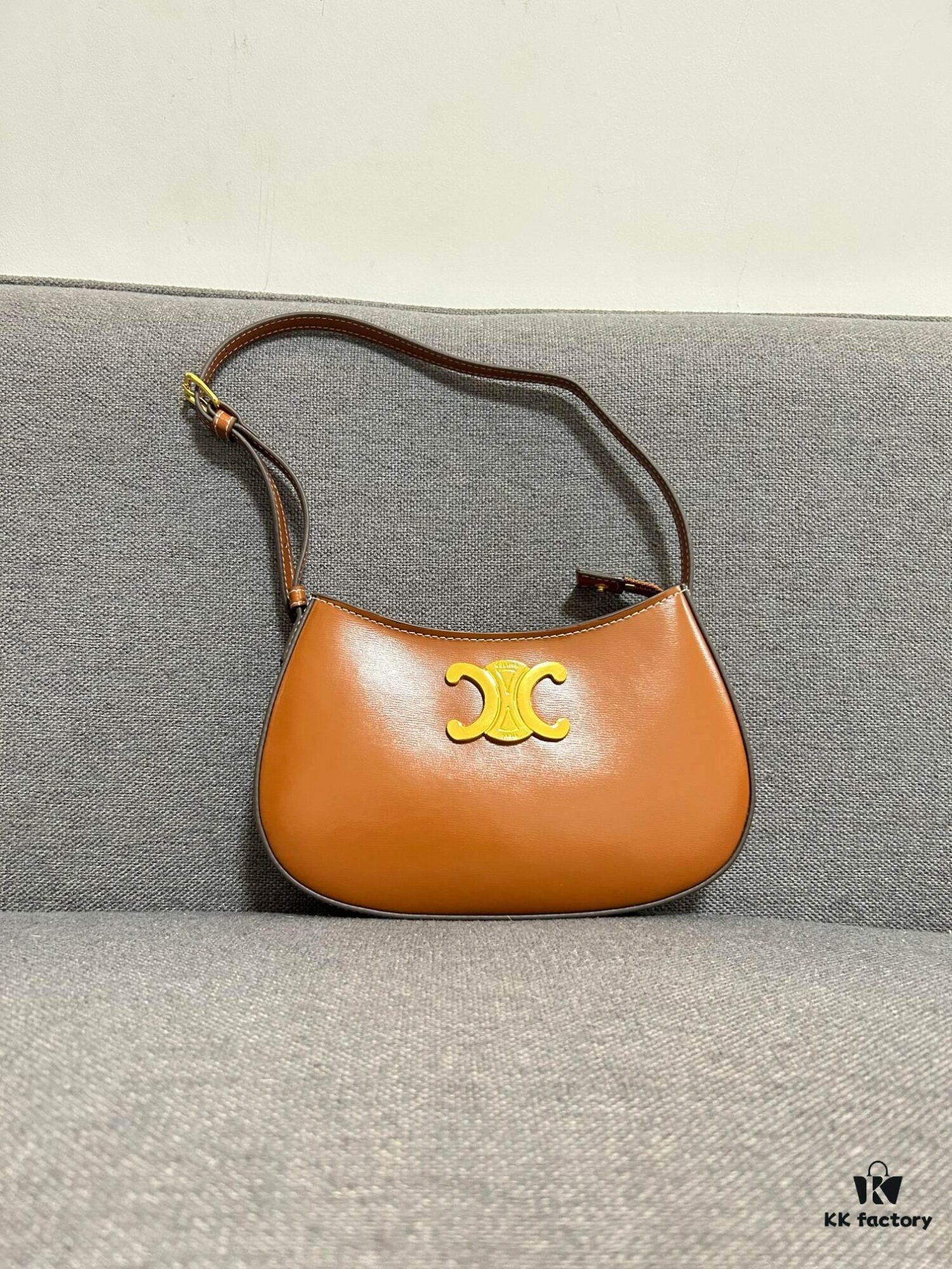 6930abf76e68136f4d9acdc1 CELINE Triumph Arch TILLY Logo-Print Leather Handbag