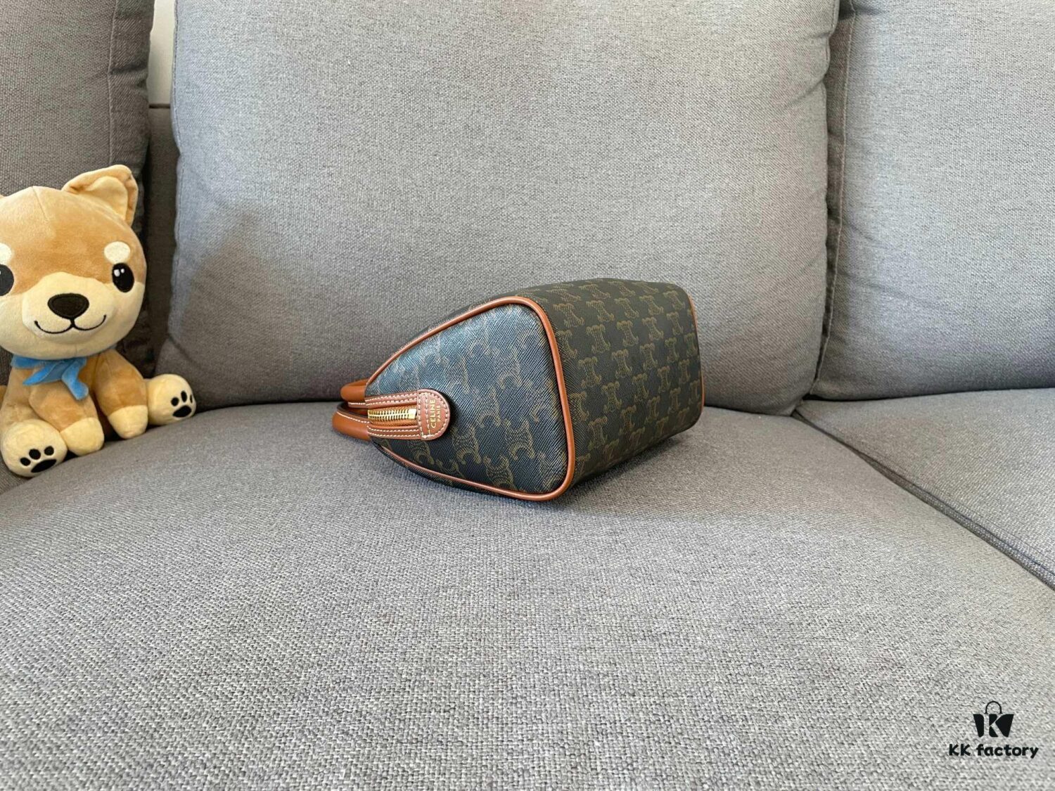CELINE Small Triomphe Canvas Logo-Printed Calfskin Boston Bag