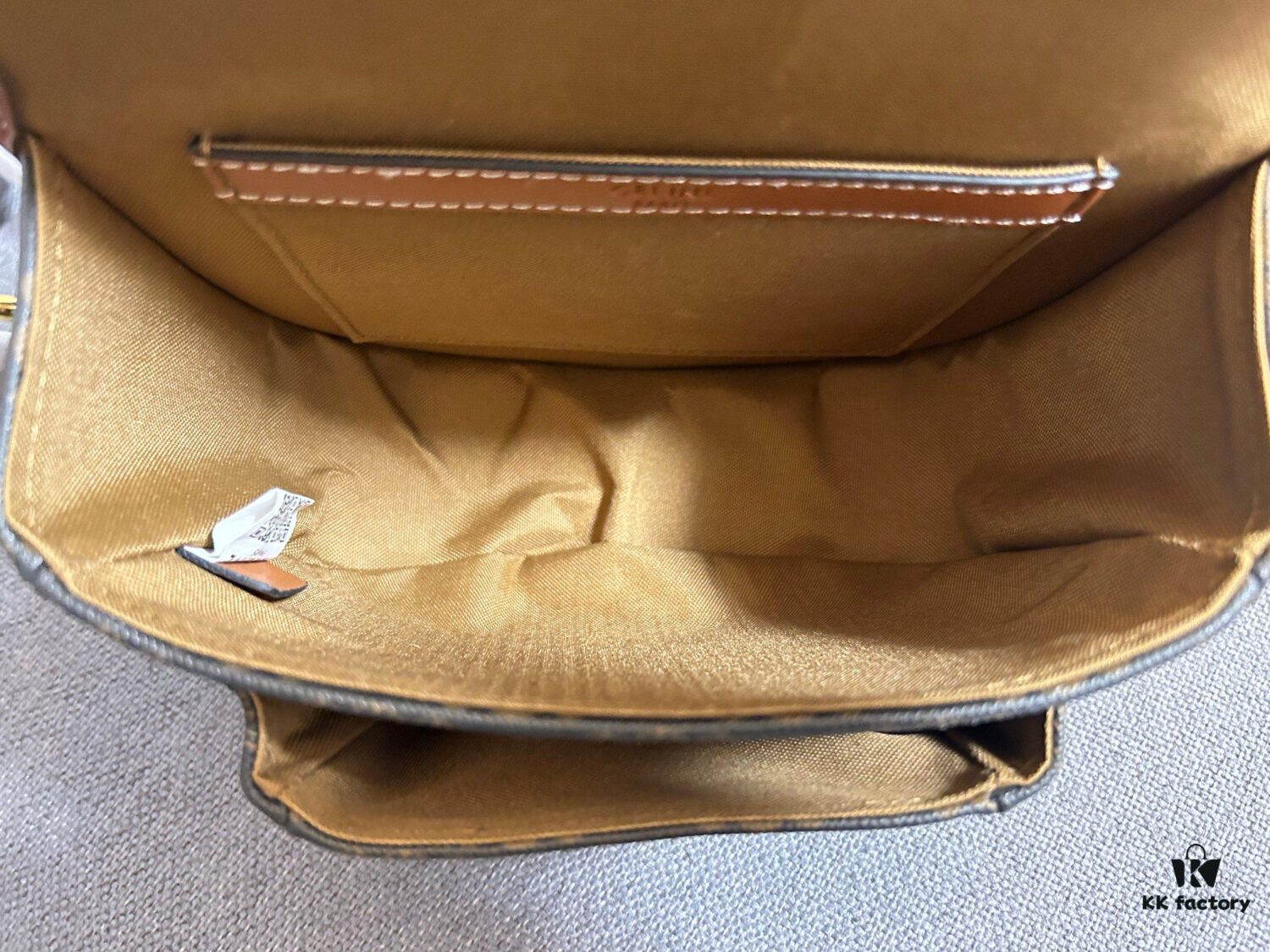 6930ac0b6e68136f4d9acde4 CELINE FOLCO Retro Style Crossbody Bag, Fashionable and Streetwise with Iconic Simplicity