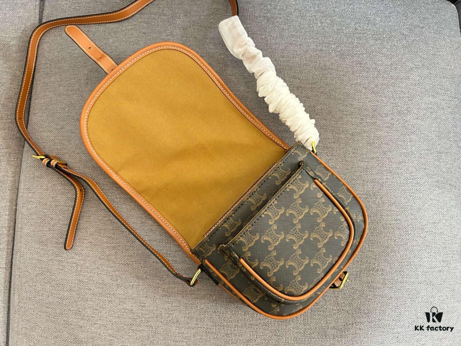 6930ac0c6e68136f4d9acde5 CELINE FOLCO Retro Style Crossbody Bag, Fashionable and Streetwise with Iconic Simplicity