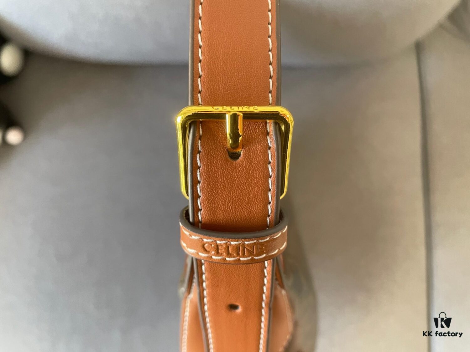 6930ac146e68136f4d9acdf3 New Arrival CELINE HELOISE HOBO Bag, Must-Have for Fall/Winter – A Perfect Blend of French Elegance and Casual Style