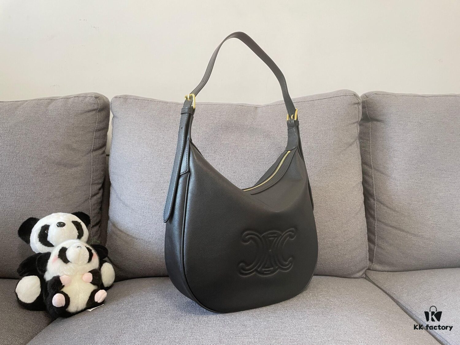 6930ac1c6e68136f4d9ace00 CELINE New Arrival HELOISE HOBO Shoulder Bag – Must-Have for Fall/Winter Collection!