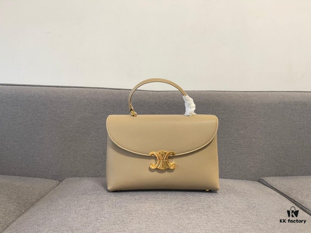 6930ac366e68136f4d9ace28 New Arrival A CELINE Arc de Triomphe Kelly Handbag, New Design with Arc de Triomphe Closure, Exuding Elegance