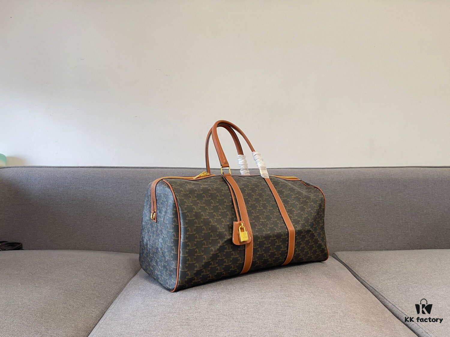 6930ac436e68136f4d9ace3e Celine Vintage Travel Bag – Timeless Archlight Monogram Design with Lightweight, Spacious and Versatile Style