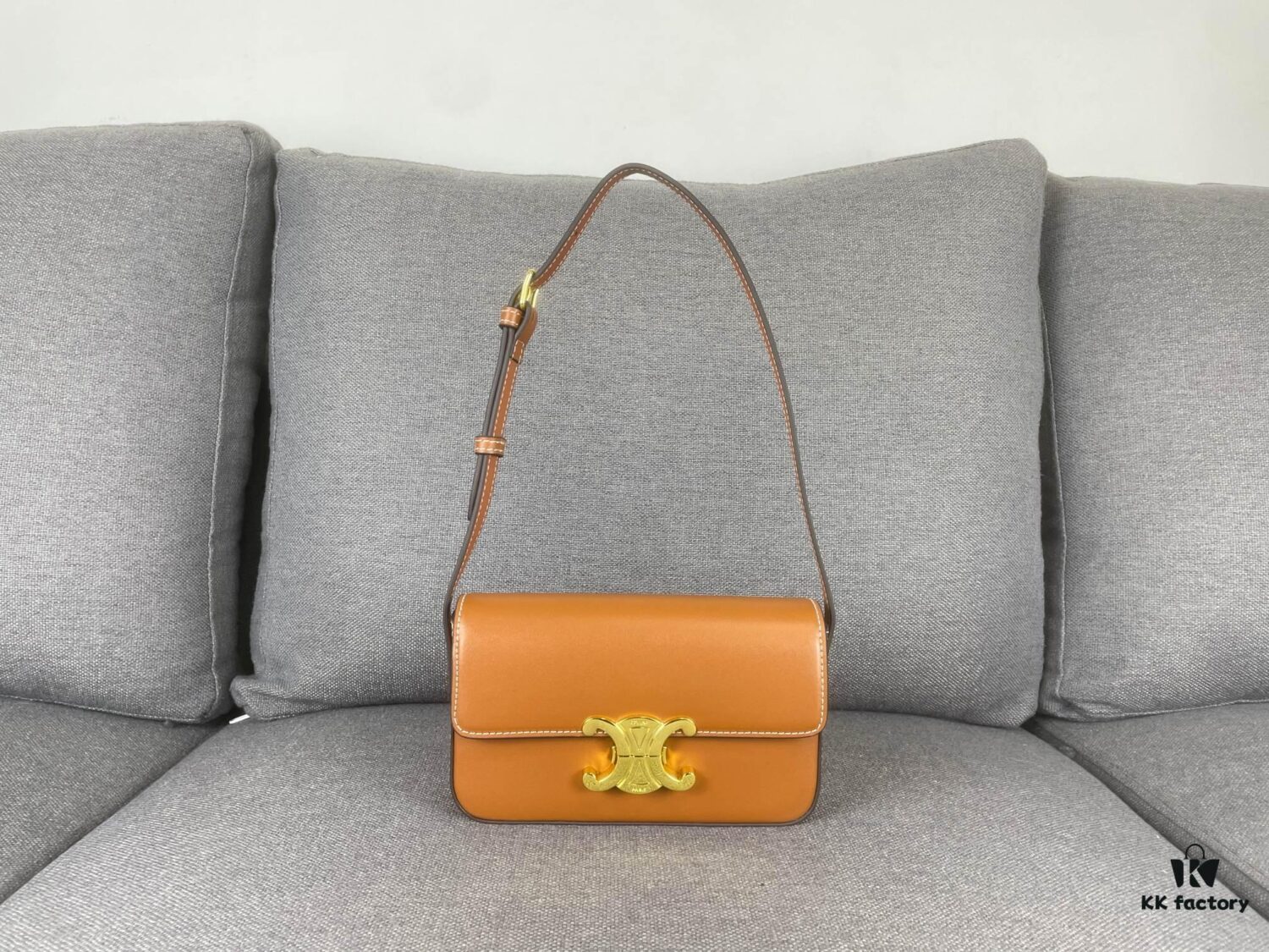 6930ac5d6e68136f4d9ace6b CELINE Triomphe Archway Underarm Bag - Limited Spring/Summer Edition