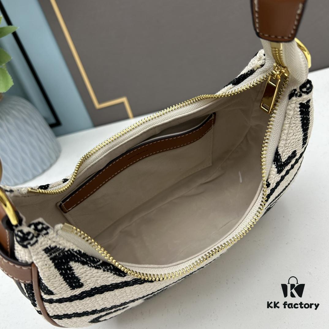 New Arrival Celine Shoulder Bag, Vintage Style, Large Capacity, Minimalist Letter Design, 24*13cm, Model No. 3988