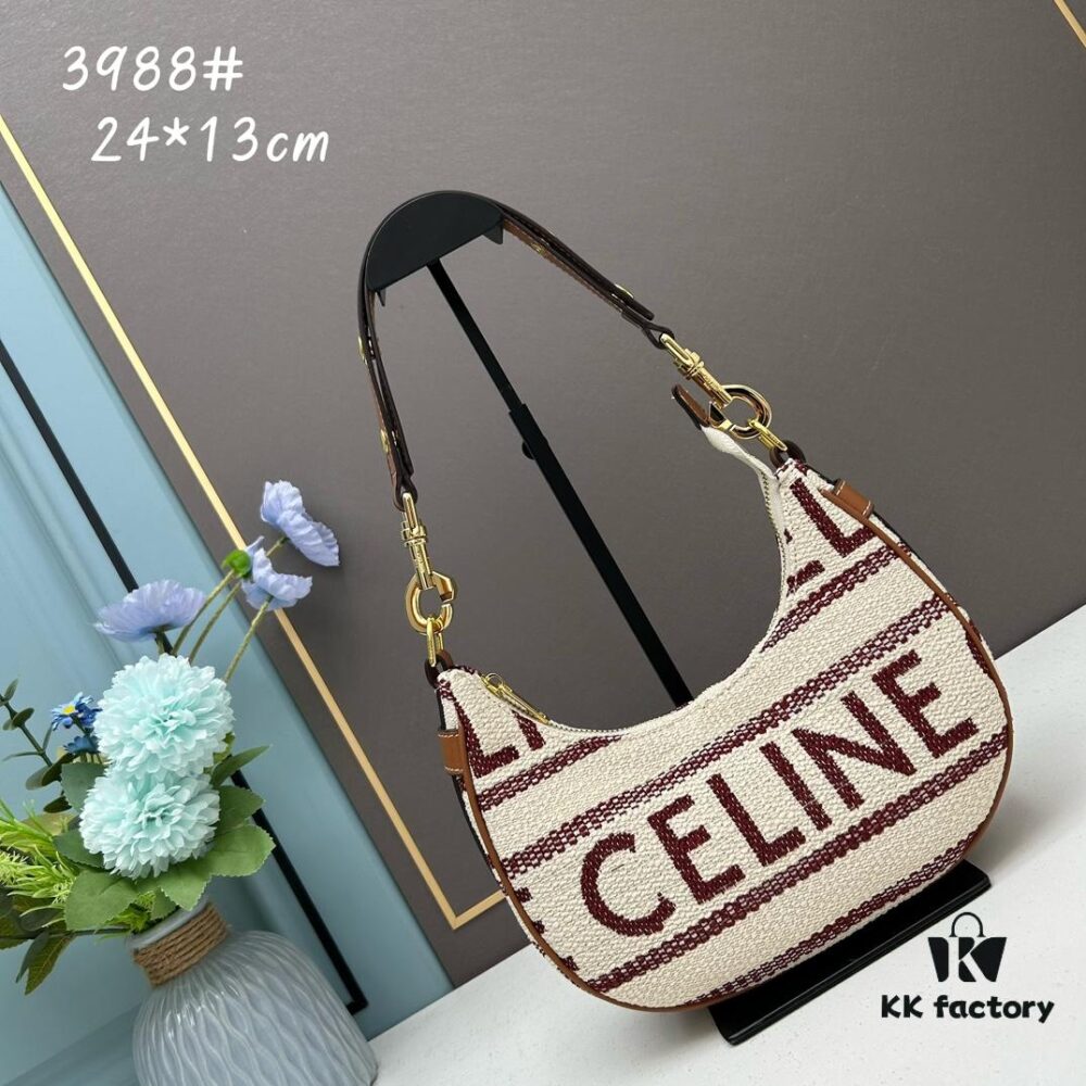 6930acde6e68136f4d9acf48 New Arrival Celine Shoulder Bag, Vintage Style Recommended by Influencers
