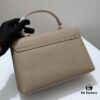 6930acfc6e68136f4d9acf8e Crinkled Calfskin Celine 2024 New Triumph Handbag