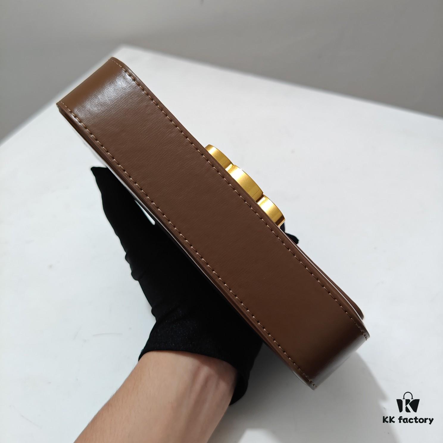 6930adb56e68136f4d9ad117 Top Quality Original Celine Triomphe Classic Crossbody Bag, Veined Calfskin Leather, Can Be Carried Underarm, by Hand or Crossbody