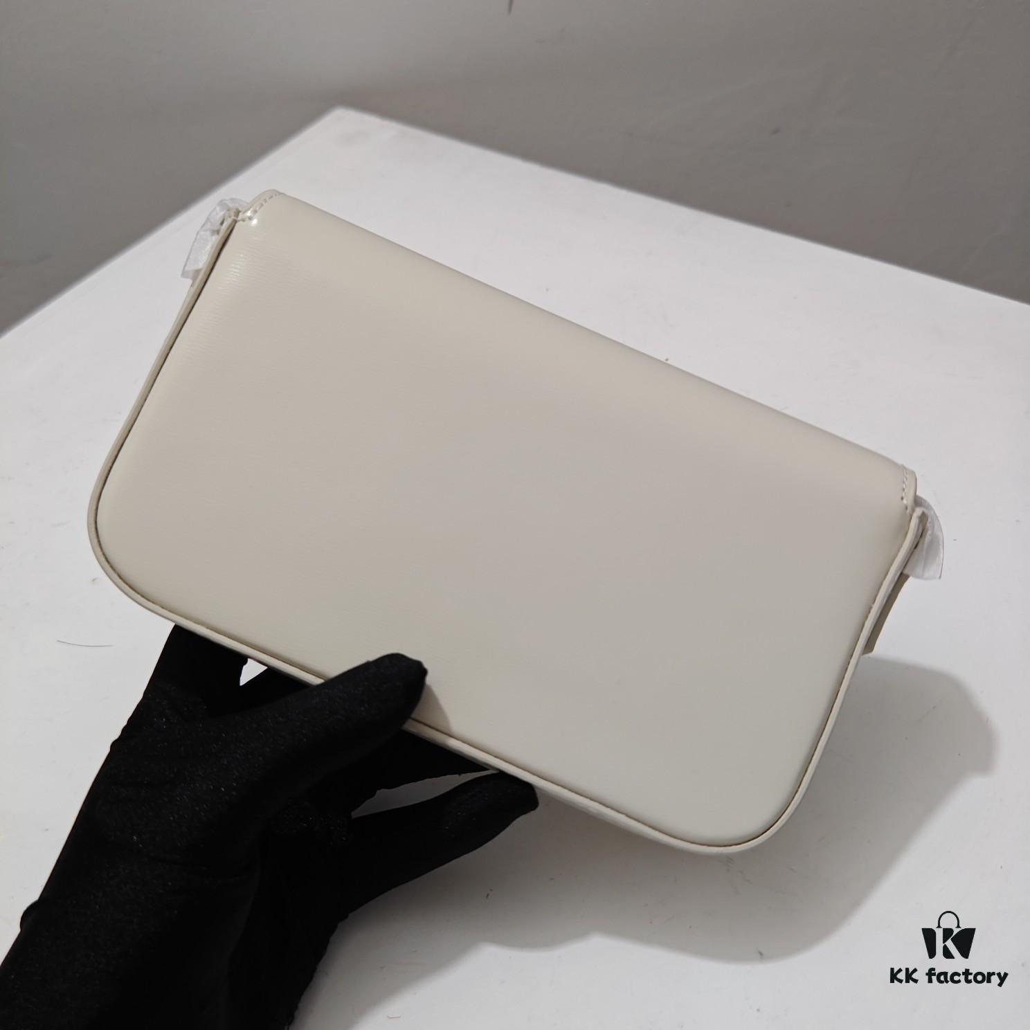 6930adba6e68136f4d9ad122 Top Quality Original Celine Triomphe Classic Crossbody Bag