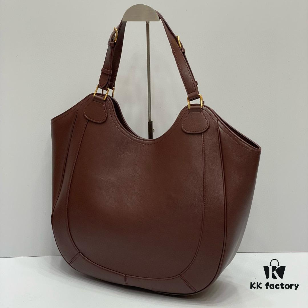 6930add86e68136f4d9ad163 Celine New Arrival Tote Alice Hobo - A Perfect Blend of Vintage and Modern Elegance