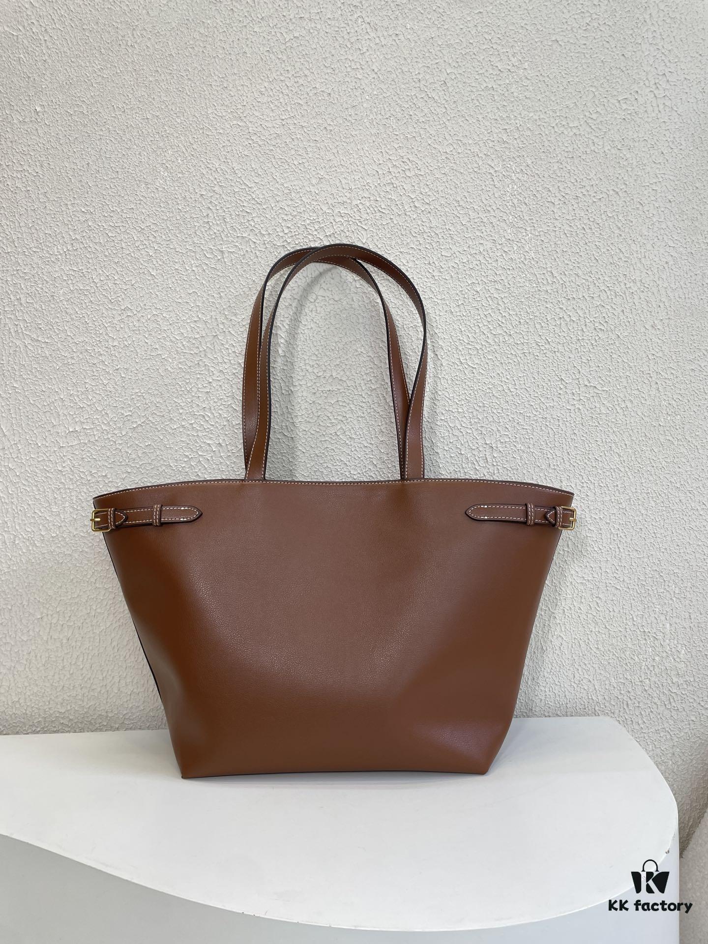 6930ae0a6e68136f4d9ad1bd CELINE | CABAS ANAÏS Grainy Calfskin Leather Handbag
