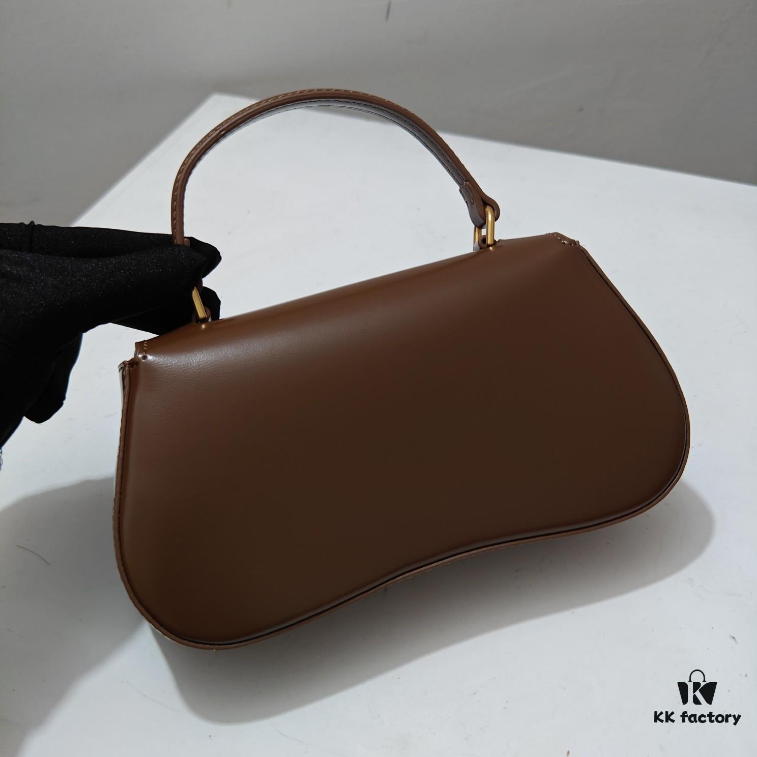 Top Quality Original Version Celine Latest TEEN LOLA Shiny Cowhide Leather Handbag