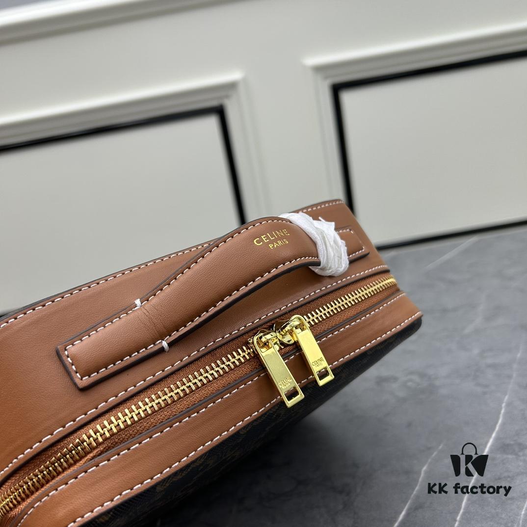6930ae616e68136f4d9ad263 Celine TRIOMPHE Print Camera Bag