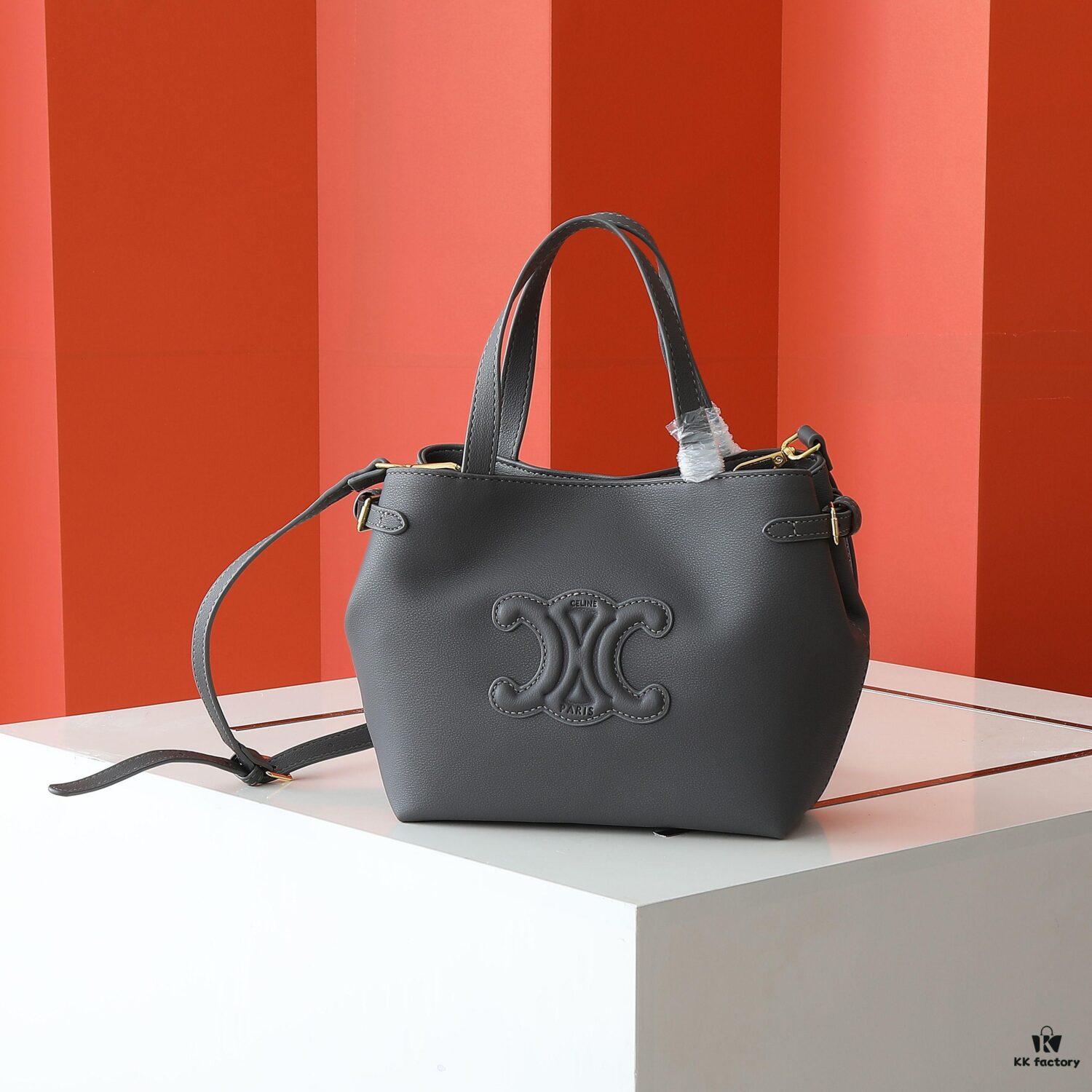 6930ae856e68136f4d9ad290 Celine Arch tote bag
