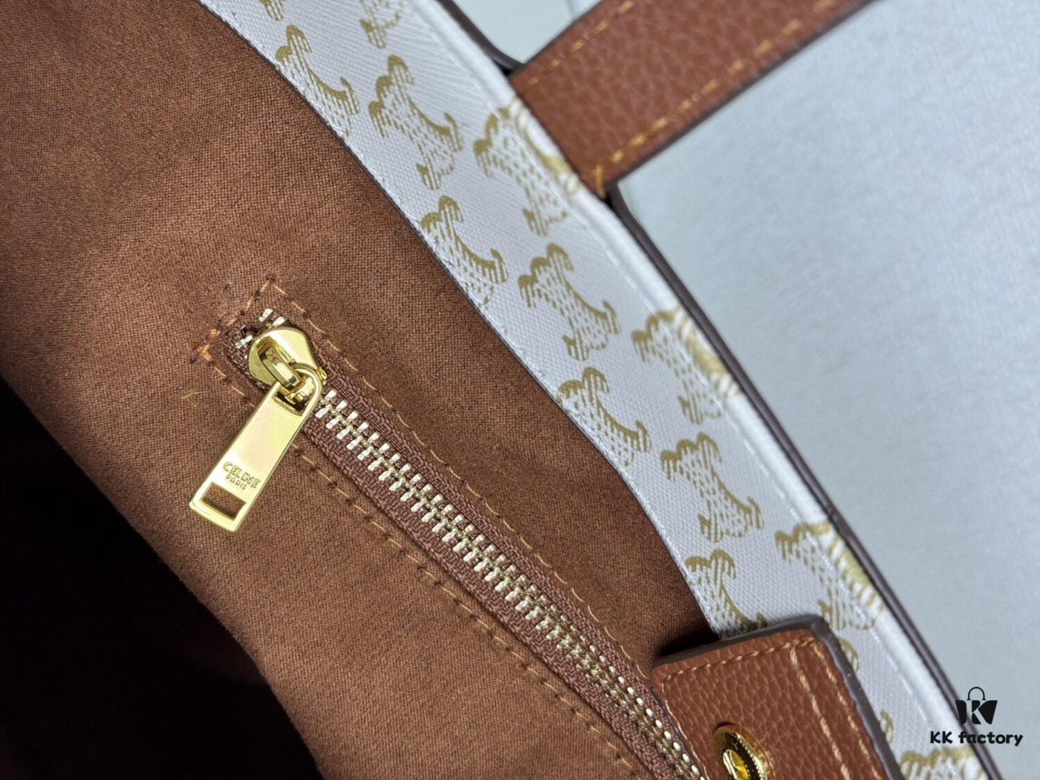 6930aebd6e68136f4d9ad2e3 Celine Shopping Tote 🛍️, Imported Crinkled Leather, Fashionable and Versatile, Must-Have Item for Trendsetters