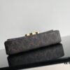 6930af0e6e68136f4d9ad366 CELINE 2024 Spring-Summer New Arrival TRIOMPHE Logo Printed Cowhide Leather Shoulder Bag, Triumph Armpit Bag, Cowhide Trim, Lambskin Lining, Interior Flat Pocket, Adjustable Leather Shoulder Strap (Length: 20cm)