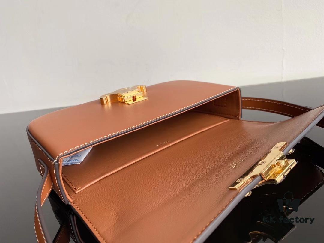 6930af1a6e68136f4d9ad37a CELINE 2024 Spring/Summer New Arrival TRIOMPHE Logo Embossed Smooth Calfskin Shoulder Bag, Triomphe Armpit Bag with Cowhide Edging, Lambskin Lining, Flat Interior Pocket, Adjustable Leather Shoulder Strap (20cm Length)