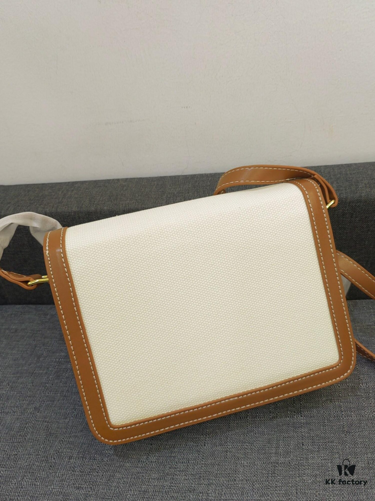 6930af2d6e68136f4d9ad398 CELINE Triumph Arch Box Teen Shoulder Bag, Vintage Style Women's Single-Shoulder Crossbody Bag