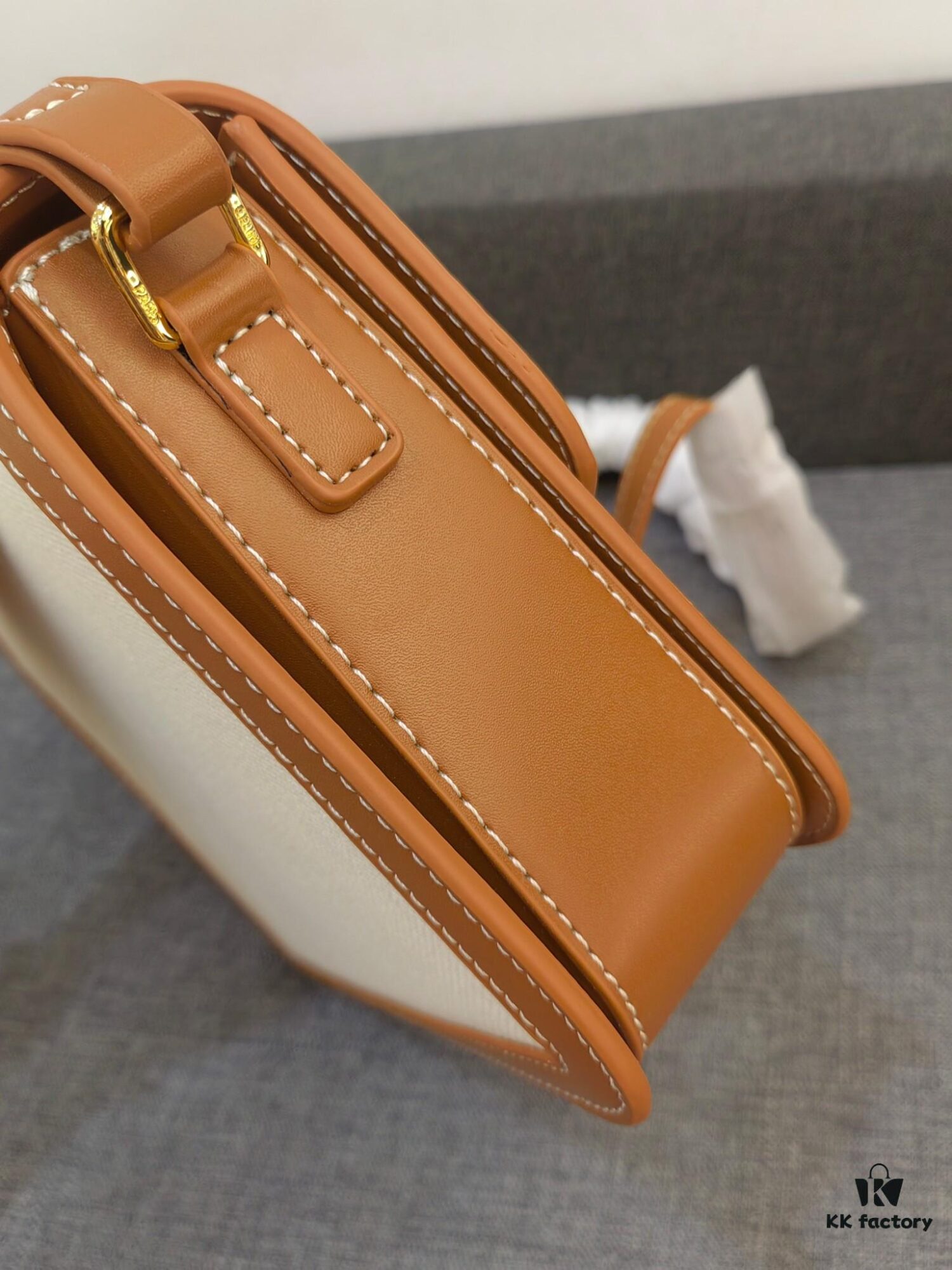 6930af2d6e68136f4d9ad399 CELINE Triumph Arch Box Teen Shoulder Bag, Vintage Style Women's Single-Shoulder Crossbody Bag