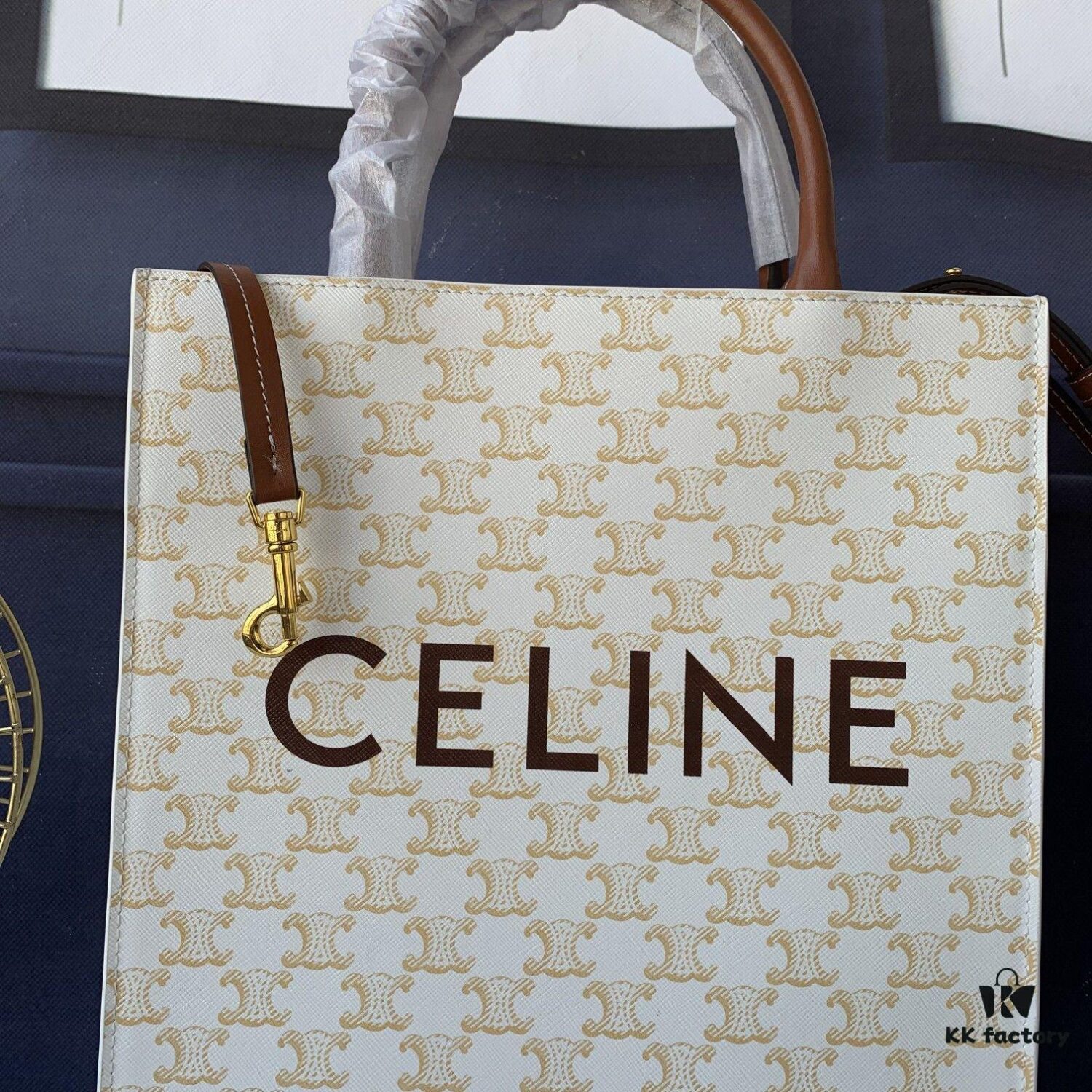 6930af776e68136f4d9ad426 C192088 Apricot Flower Medium, Medium Celine Floral Print Genuine Leather and Cowhide Vertical Handbag with Adjustable Detachable Leather Shoulder Strap (50cm)