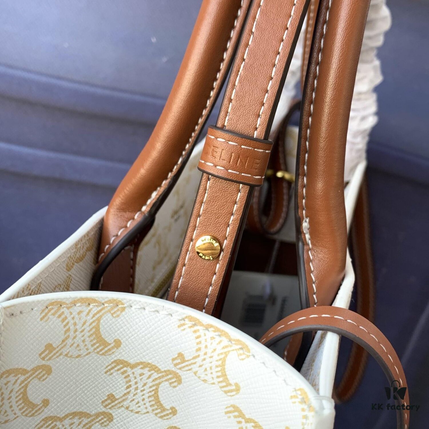 6930af776e68136f4d9ad428 C192088 Apricot Flower Medium, Medium Celine Floral Print Genuine Leather and Cowhide Vertical Handbag with Adjustable Detachable Leather Shoulder Strap (50cm)