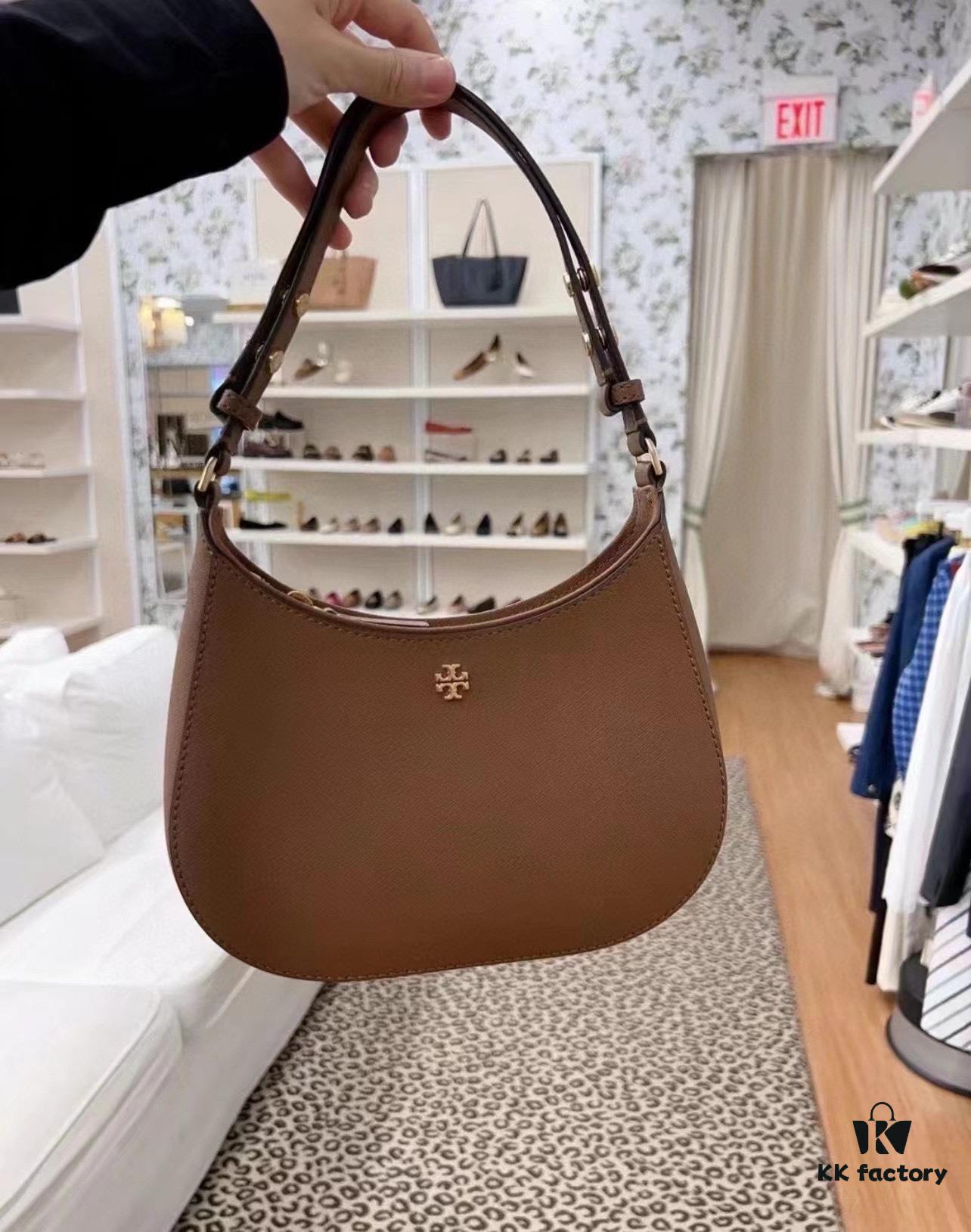 6930b05d6e68136f4d9ad5e0 Tory Burch Emerson Series New Arrival Crossbody Bag in Full Leather with Quilted Calfskin