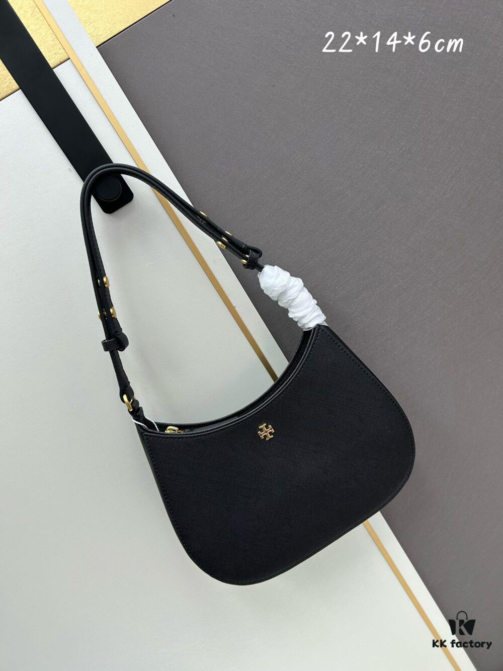 6930b0646e68136f4d9ad5ea Tory Burch Emerson Series New Arrival Crossbody Bag in Full Leather with Quilted Calfskin