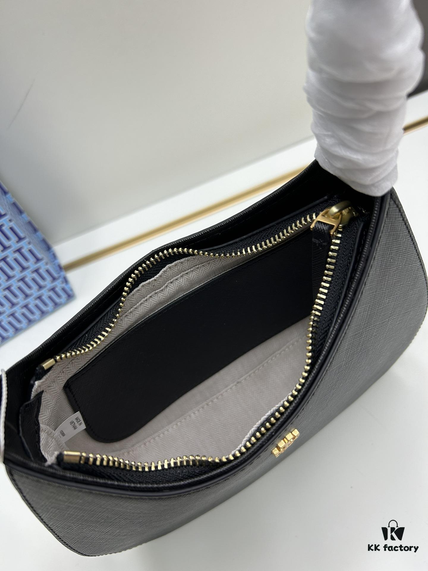 6930b0666e68136f4d9ad5ef Tory Burch Emerson Series New Arrival Crossbody Bag in Full Leather with Quilted Calfskin