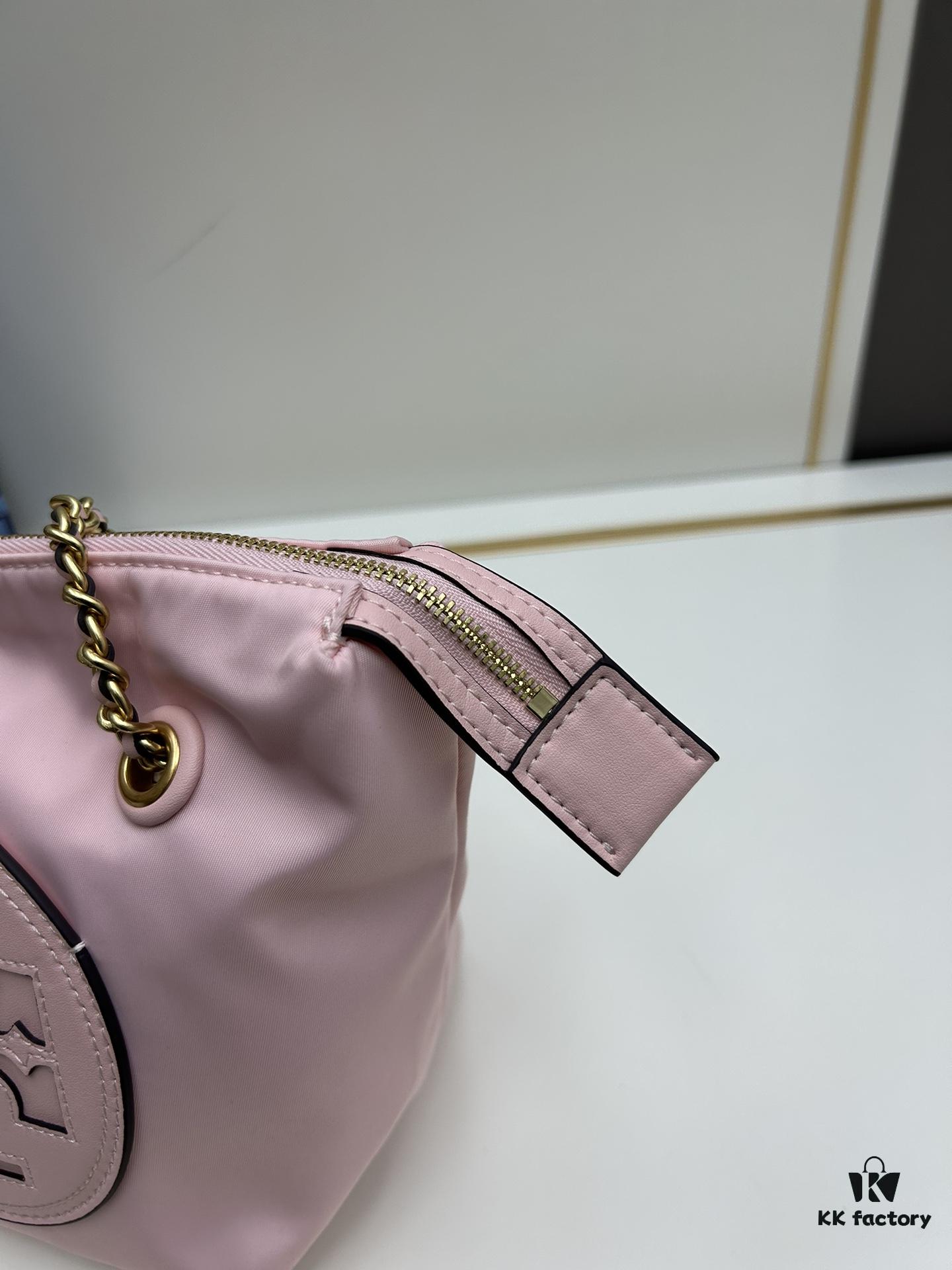 6930b09e6e68136f4d9ad653 Tory Burch Ella Mini Crossbody Bag – Lightweight Nylon Series, New Arrival with Attention to Detail