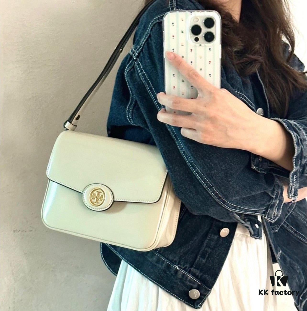 6930b11f6e68136f4d9ad730 New Arrival Tory Burch Robinson Series Dual-Use Shoulder Bag – Oil-Diffuser Style, Attention to Detail