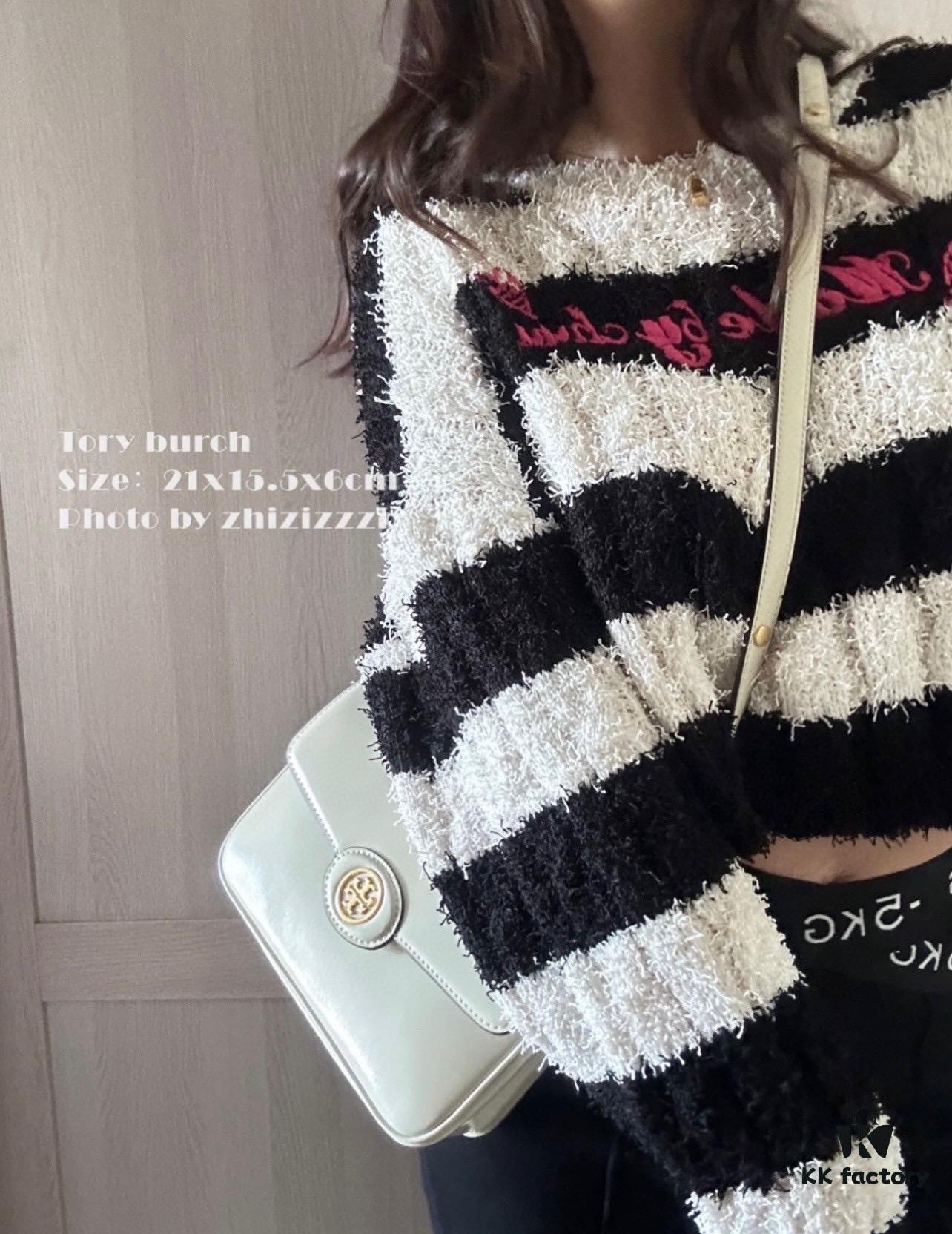 6930b1206e68136f4d9ad732 New Arrival Tory Burch Robinson Series Dual-Use Shoulder Bag – Oil-Diffuser Style, Attention to Detail