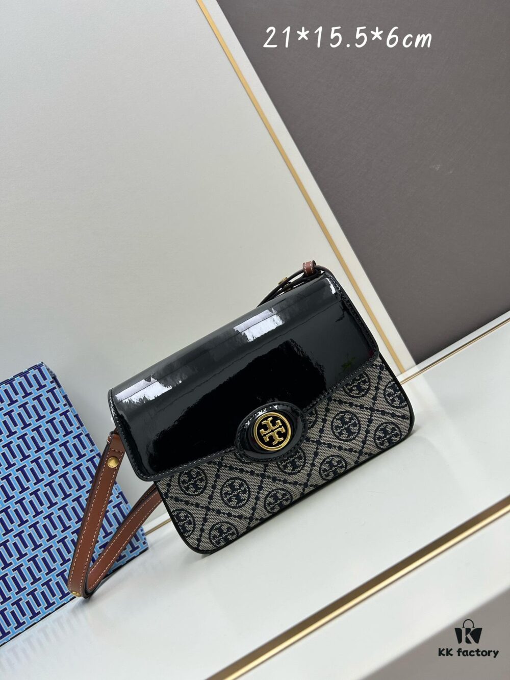 6930b1286e68136f4d9ad73d New Arrival Oil-Diffuser Bag Series – Tory Burch Robinson Satchel, Dual-Use Shoulder Bag in Spazzolato Shiny Patent Leather