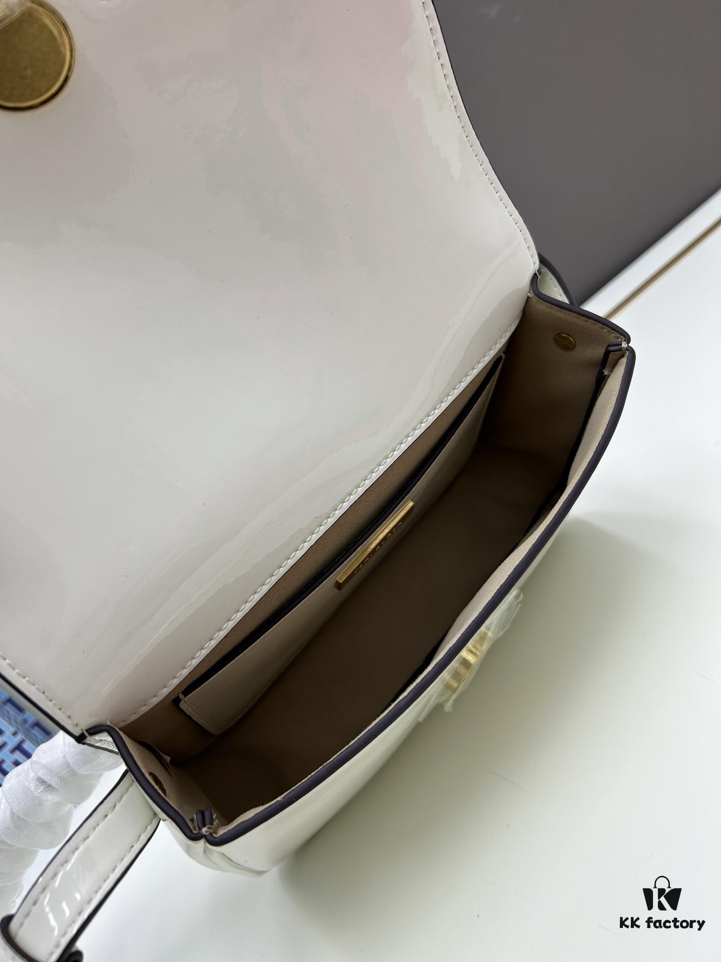 6930b1316e68136f4d9ad74c New Arrival Robinson Series Dual-Use Shoulder Bag by Tory Burch – Sleek Spazzolato Patent Leather Messenger Bag
