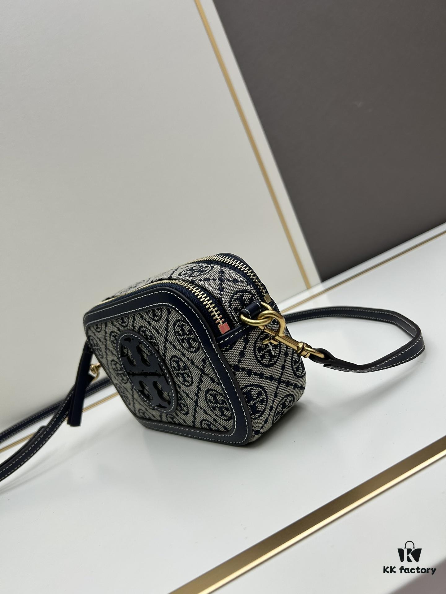 Original Quality [New Item with Attention to Detail] TORY BURCH 2024 Lunar New Year New Camera Bag, (Including Hang Tag, Sticker, Logo Label, Plastic Bag, and Brand Copy Paper) Miller Signature Print Camera Bag with Double Zippers, Size: 19.5 x 11.5 x 6 cm