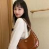 Original Quality [Full Leather Series, New Arrival with Attention to Details] TORY BURCH Robinson New Crescent Underarm Bag Made from Premium Leather