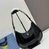Original Quality [Full Genuine Leather Series, New Arrival with Attention to Details] TORY BURCH ROBINSON New Crescent Shoulder Bag
