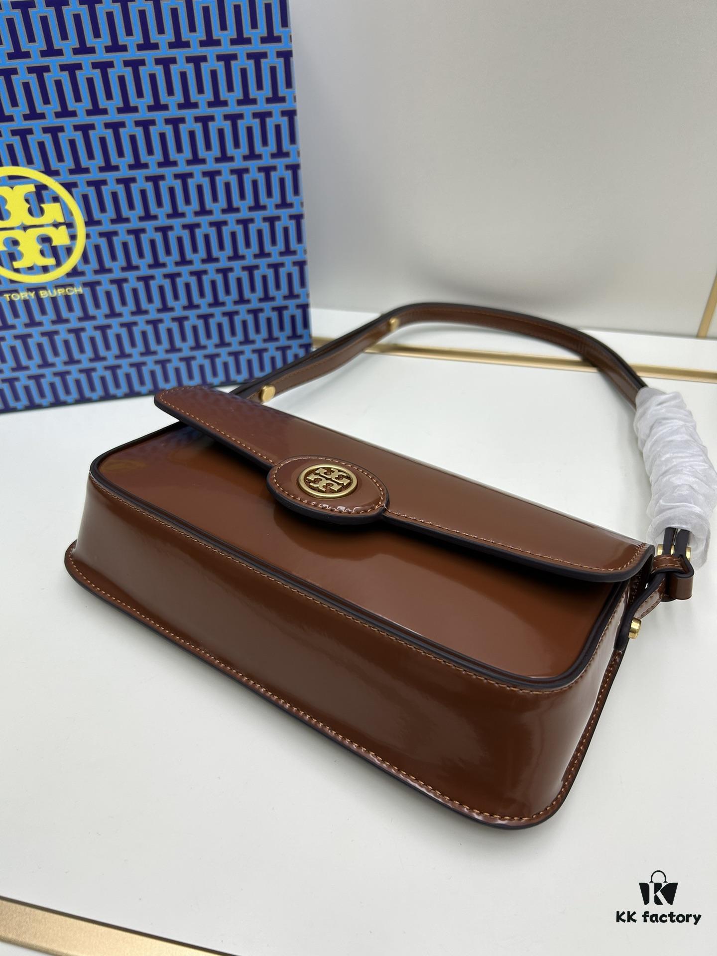 6930b2456e68136f4d9ad916 Tory Burch Robinson Rectangular Shoulder Bag, Full Leather Series, New Arrival with Attention to Detail