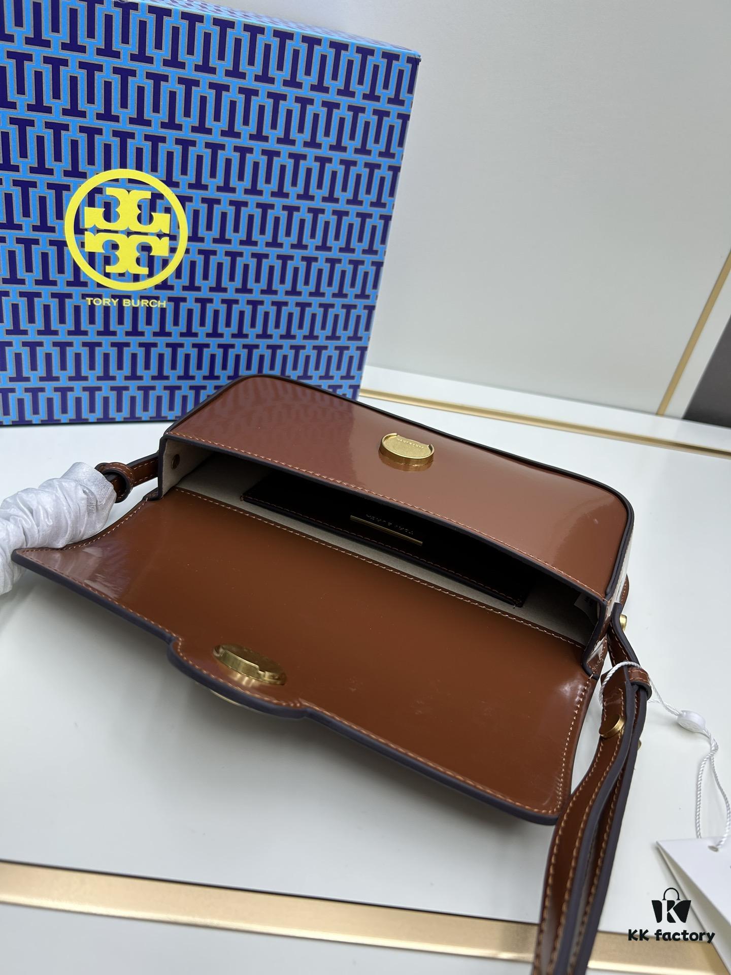 6930b2456e68136f4d9ad918 Tory Burch Robinson Rectangular Shoulder Bag, Full Leather Series, New Arrival with Attention to Detail