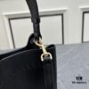 6930b2716e68136f4d9ad967 Tory Burch McGraw Hobo Small New Casual Bag