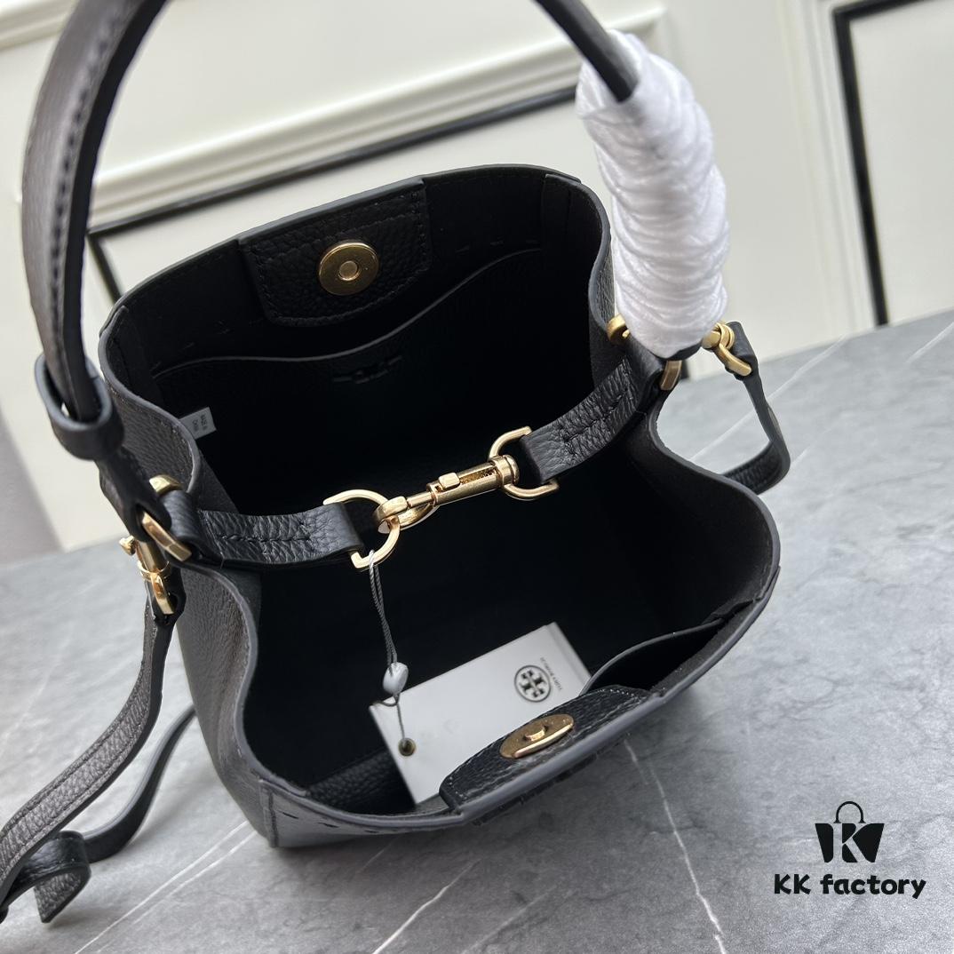 6930b2726e68136f4d9ad968 Tory Burch McGraw Hobo Small New Casual Bag