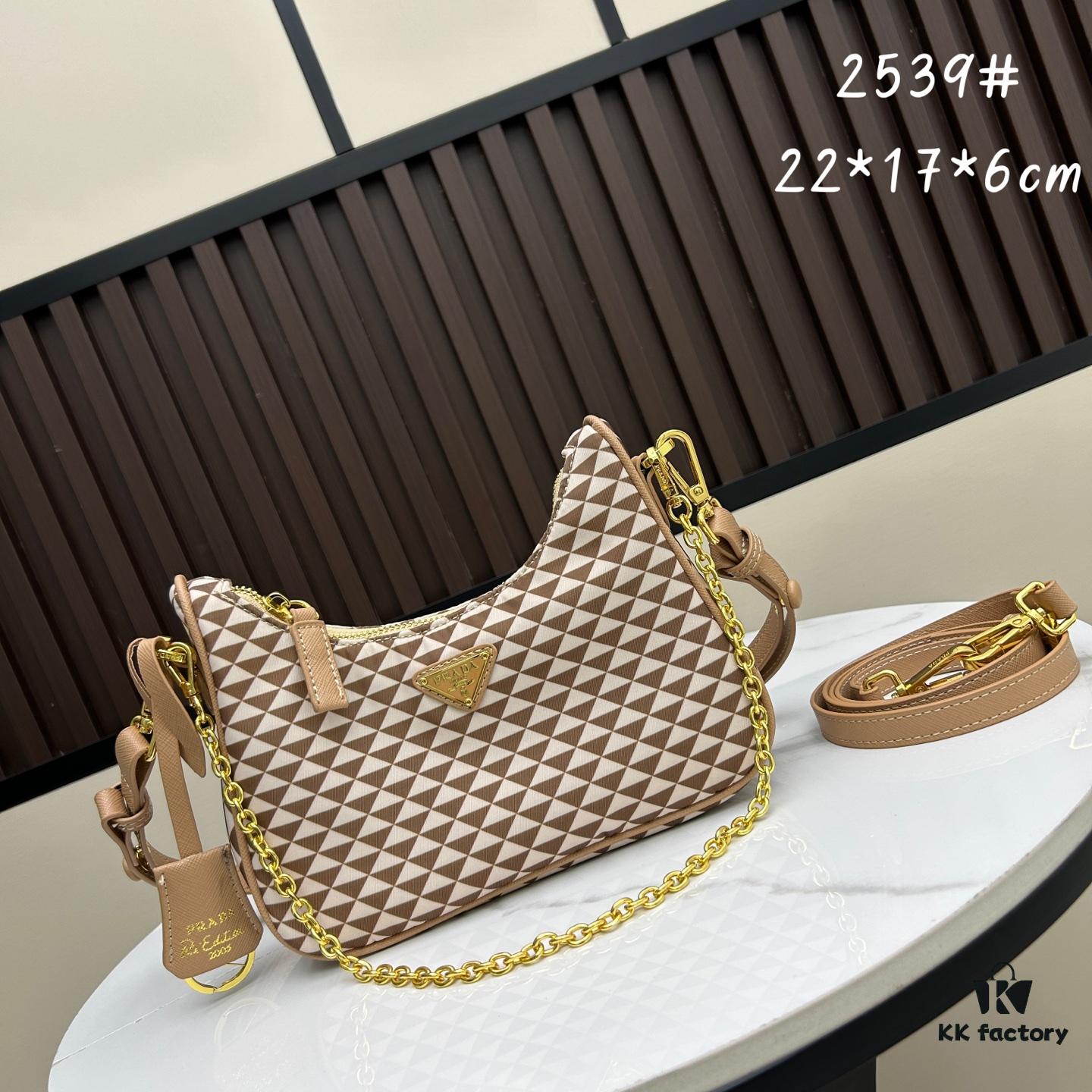 6930b2816e68136f4d9ad986 With Box, Prada Hobo Three-in-One Bag Is So Comfortable to Carry!