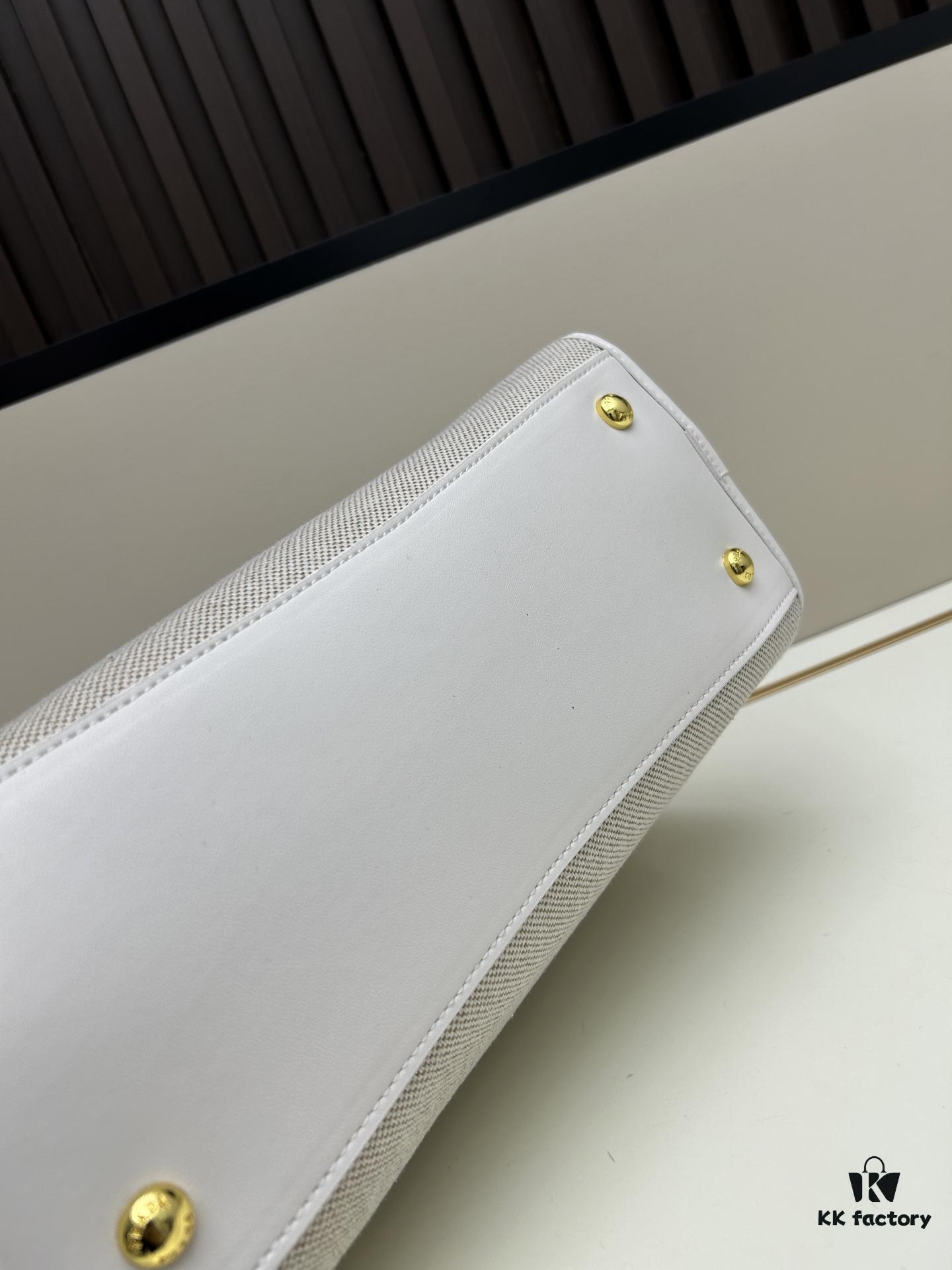 PRADA New Tote Bag
