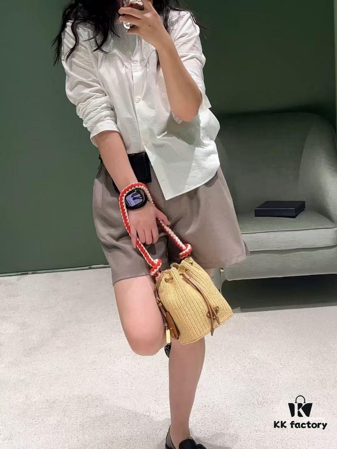 6930b2a86e68136f4d9ad9c5 PRADA 2025 Spring/Summer and Resort New Arrival